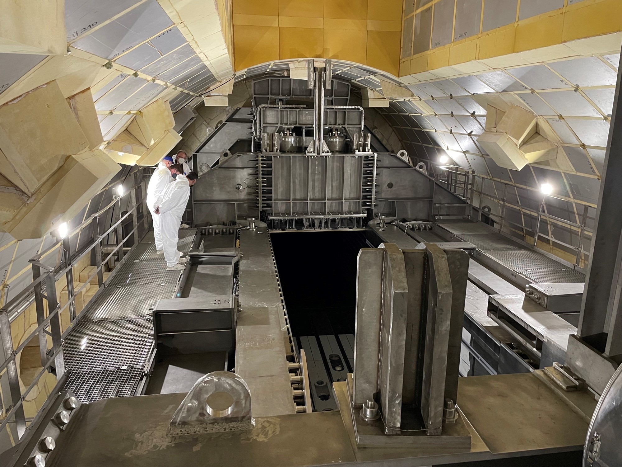 transonic wind tunnel experiment